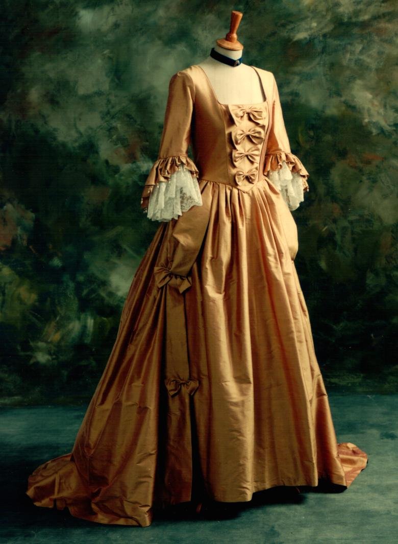 Wedding dresses in the 16th-18th centuries